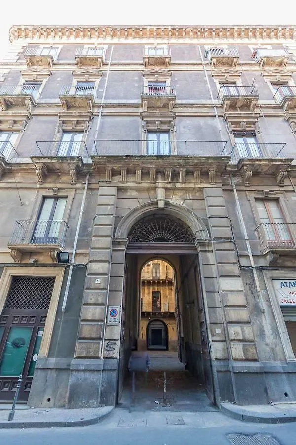 Alla Corte Del XIX Secolo Apartment Catania